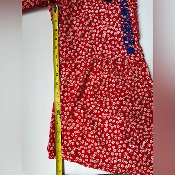 Solitaire Top Womens | Sz Large | Red and White Floral |Embroidered | L Sleeve - Picture 8 of 9